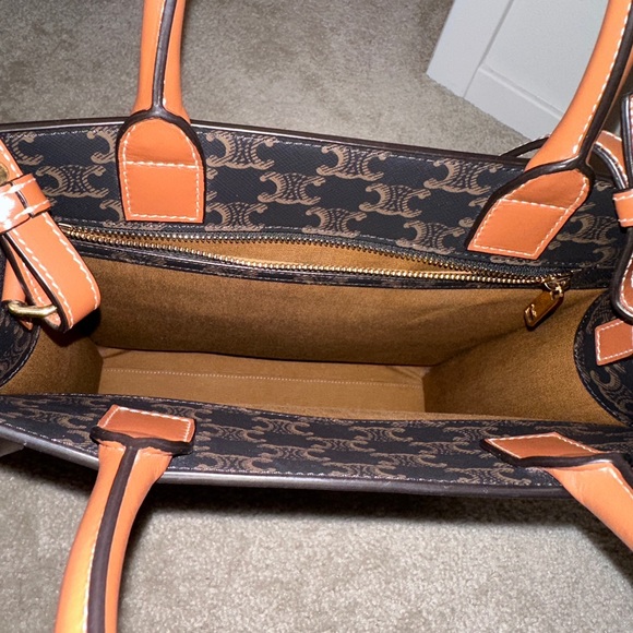 SMALL CABAS VERTICAL IN TRIOMPHE CANVAS AND CALFSKIN - Picture 6 of 10